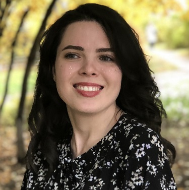 Александра Загуменова